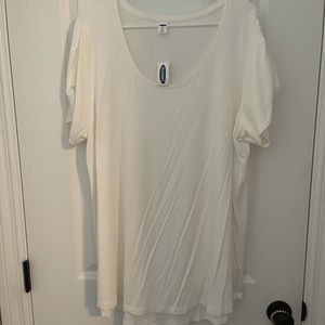 Old Navy Luxe Tee with Open hole sleeves